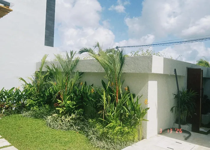 Homestay Anada House