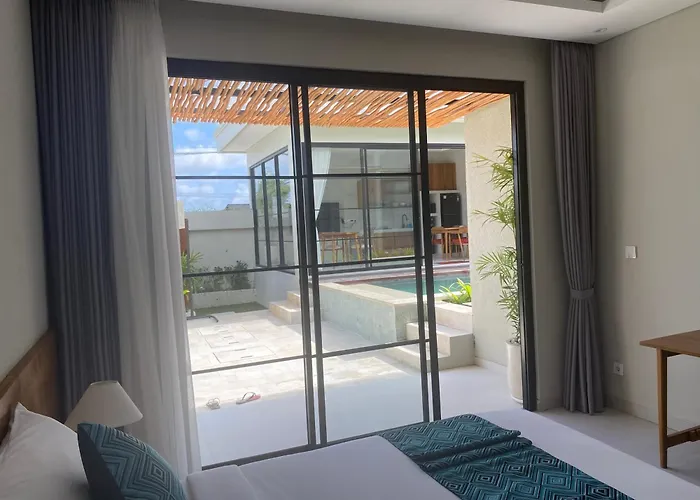 Homestay Anada House